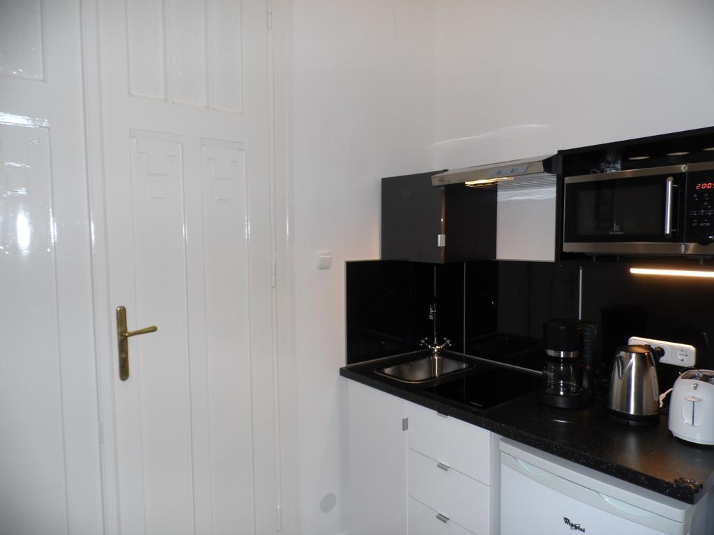Vaci Street Downtown Apartments Budapest Phòng bức ảnh