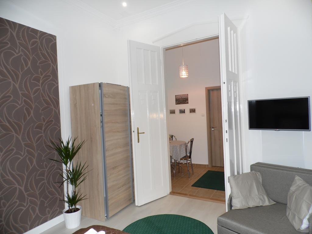 Vaci Street Downtown Apartments Budapest Phòng bức ảnh